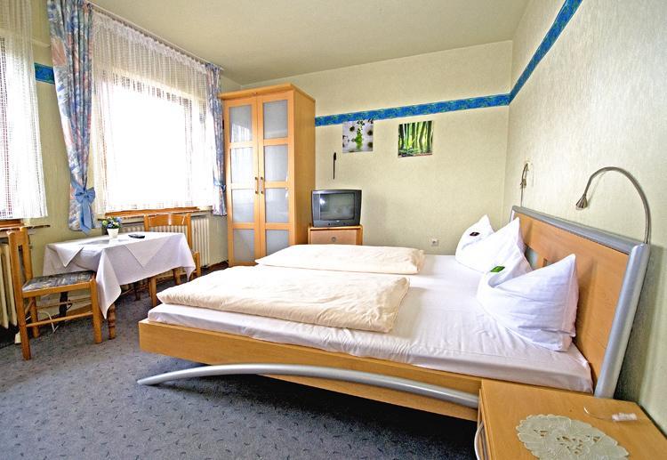 Pension "Dorfkrug" Winterberg Chambre photo