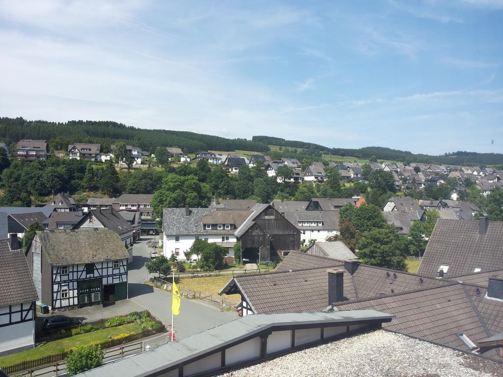 Pension "Dorfkrug" Winterberg Extérieur photo