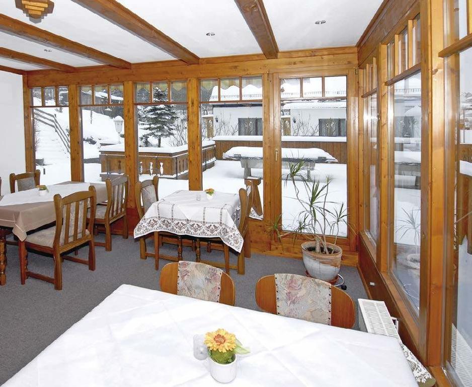 Pension "Dorfkrug" Winterberg Extérieur photo