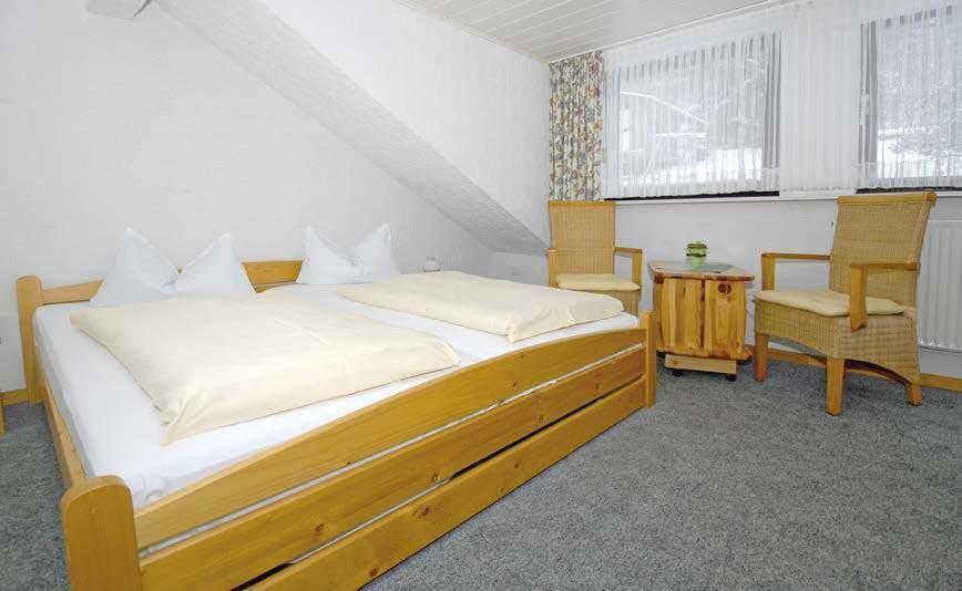 Pension "Dorfkrug" Winterberg Chambre photo