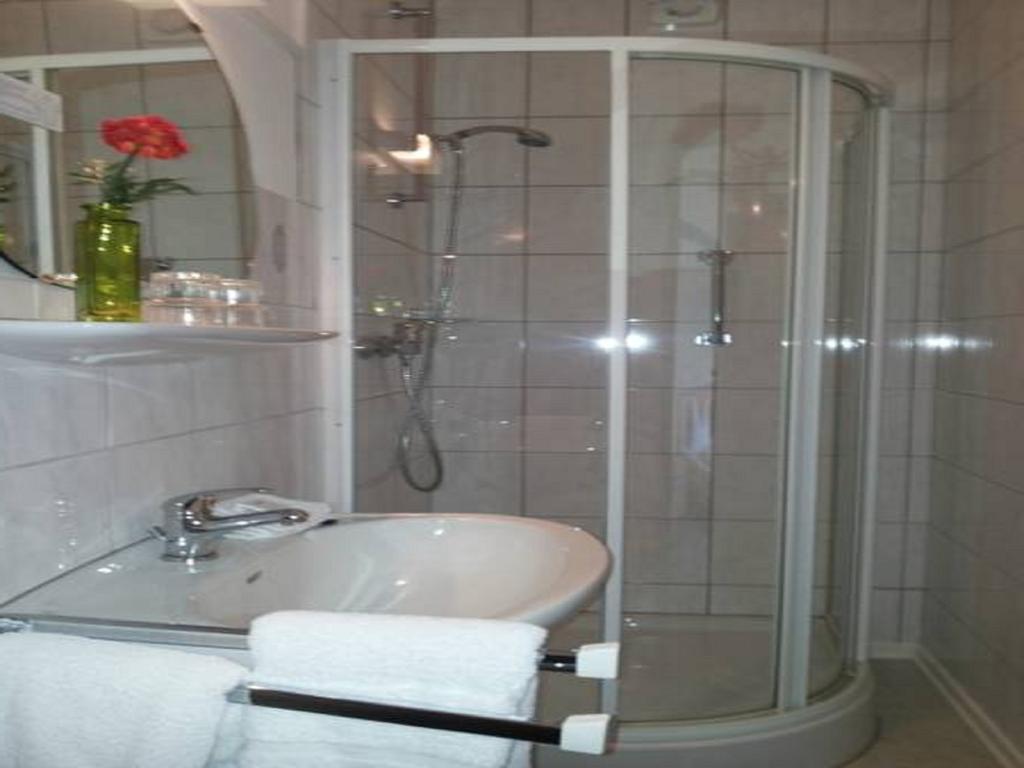 Pension "Dorfkrug" Winterberg Chambre photo