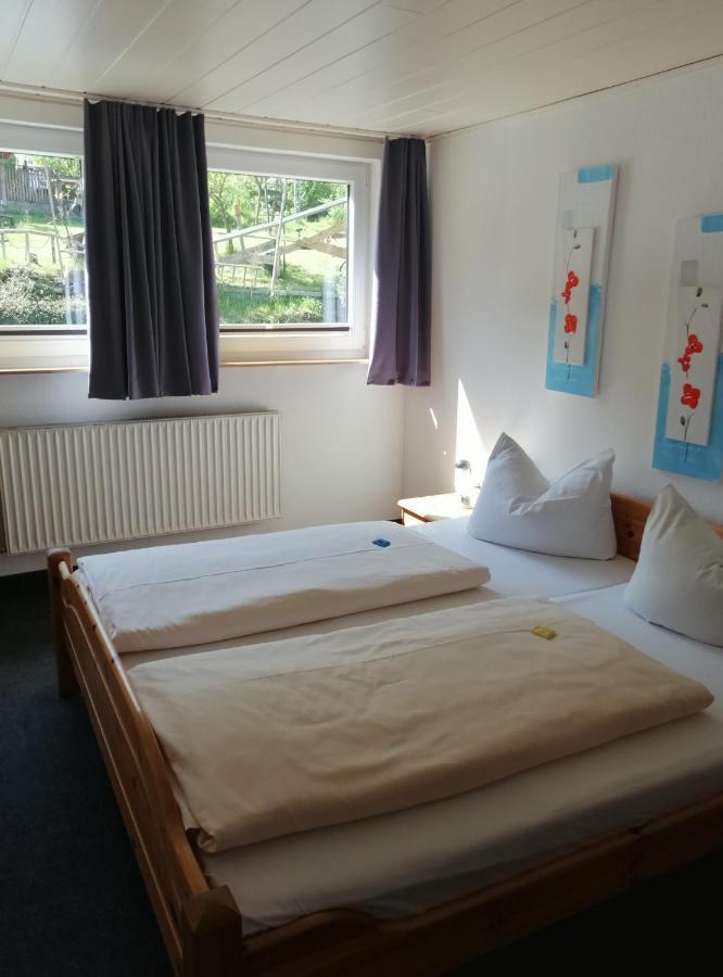Pension "Dorfkrug" Winterberg Extérieur photo