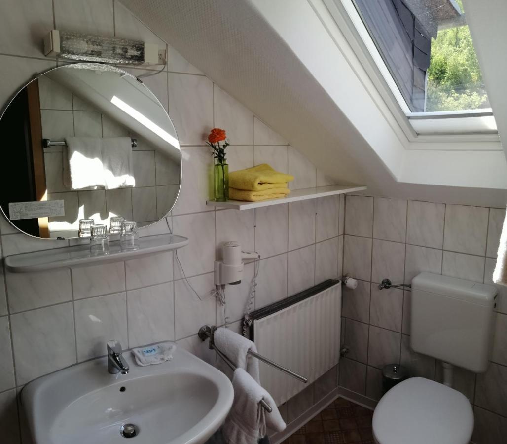 Pension "Dorfkrug" Winterberg Extérieur photo